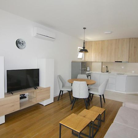 Apartments Lora Zmajeva, 7 Μπούντβα Εξωτερικό φωτογραφία