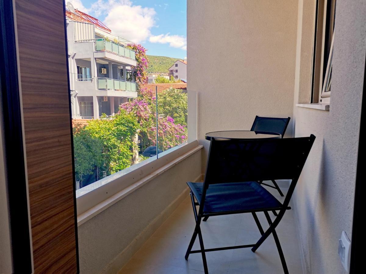 Apartments Lora Zmajeva, 7 Μπούντβα Εξωτερικό φωτογραφία