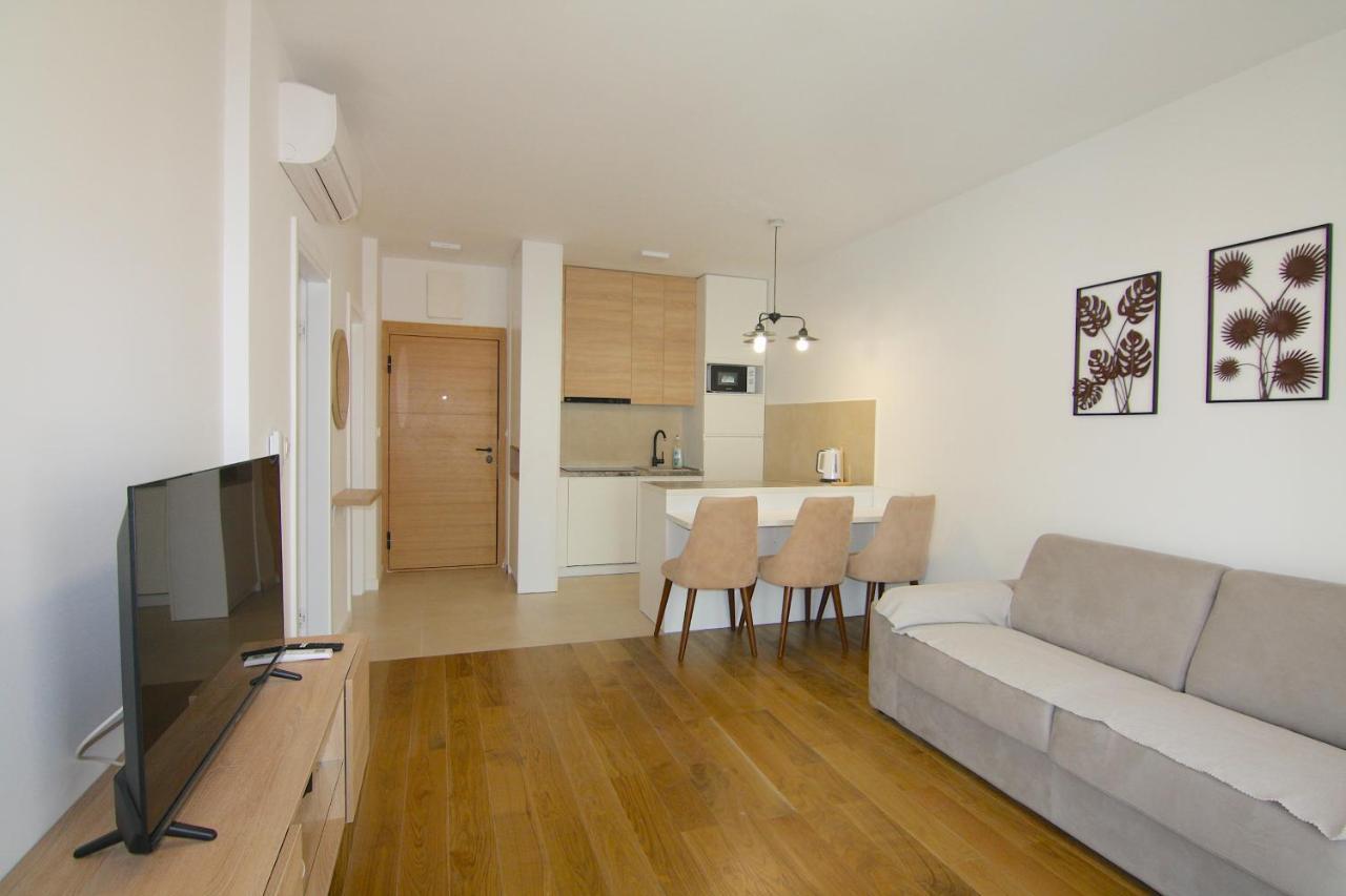 Apartments Lora Zmajeva, 7 Μπούντβα Εξωτερικό φωτογραφία