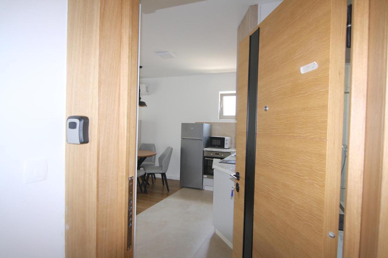 Apartments Lora Zmajeva, 7 Μπούντβα Εξωτερικό φωτογραφία