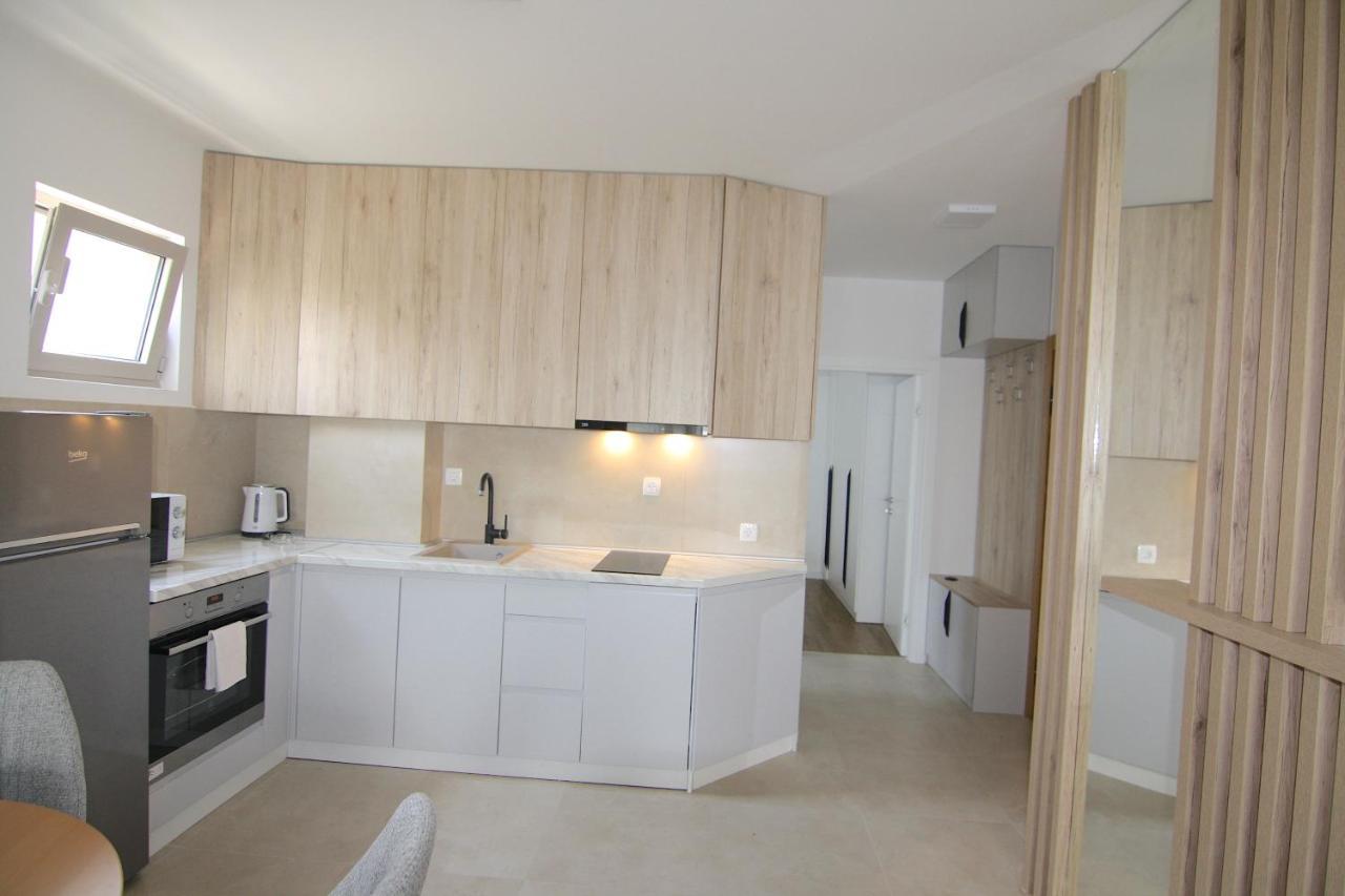 Apartments Lora Zmajeva, 7 Μπούντβα Εξωτερικό φωτογραφία