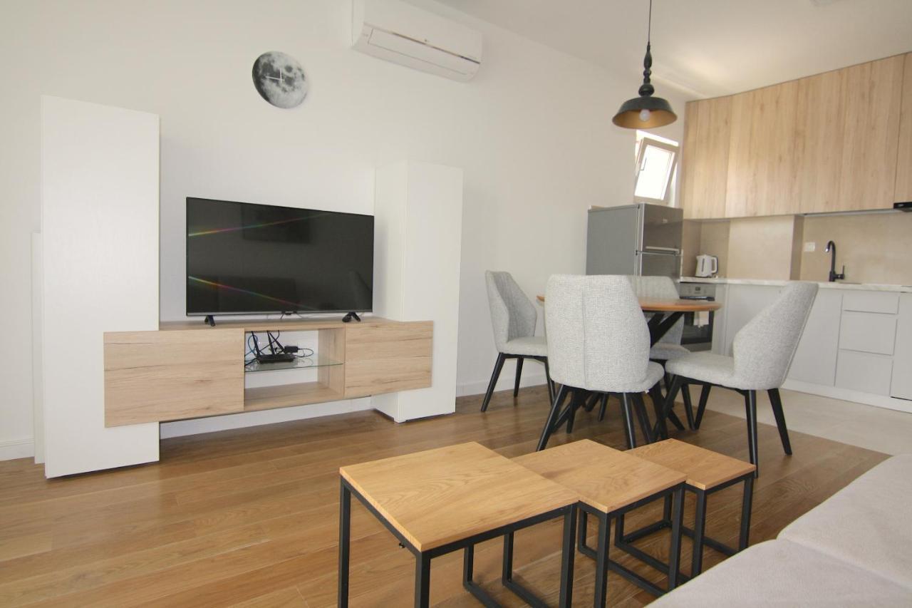 Apartments Lora Zmajeva, 7 Μπούντβα Εξωτερικό φωτογραφία