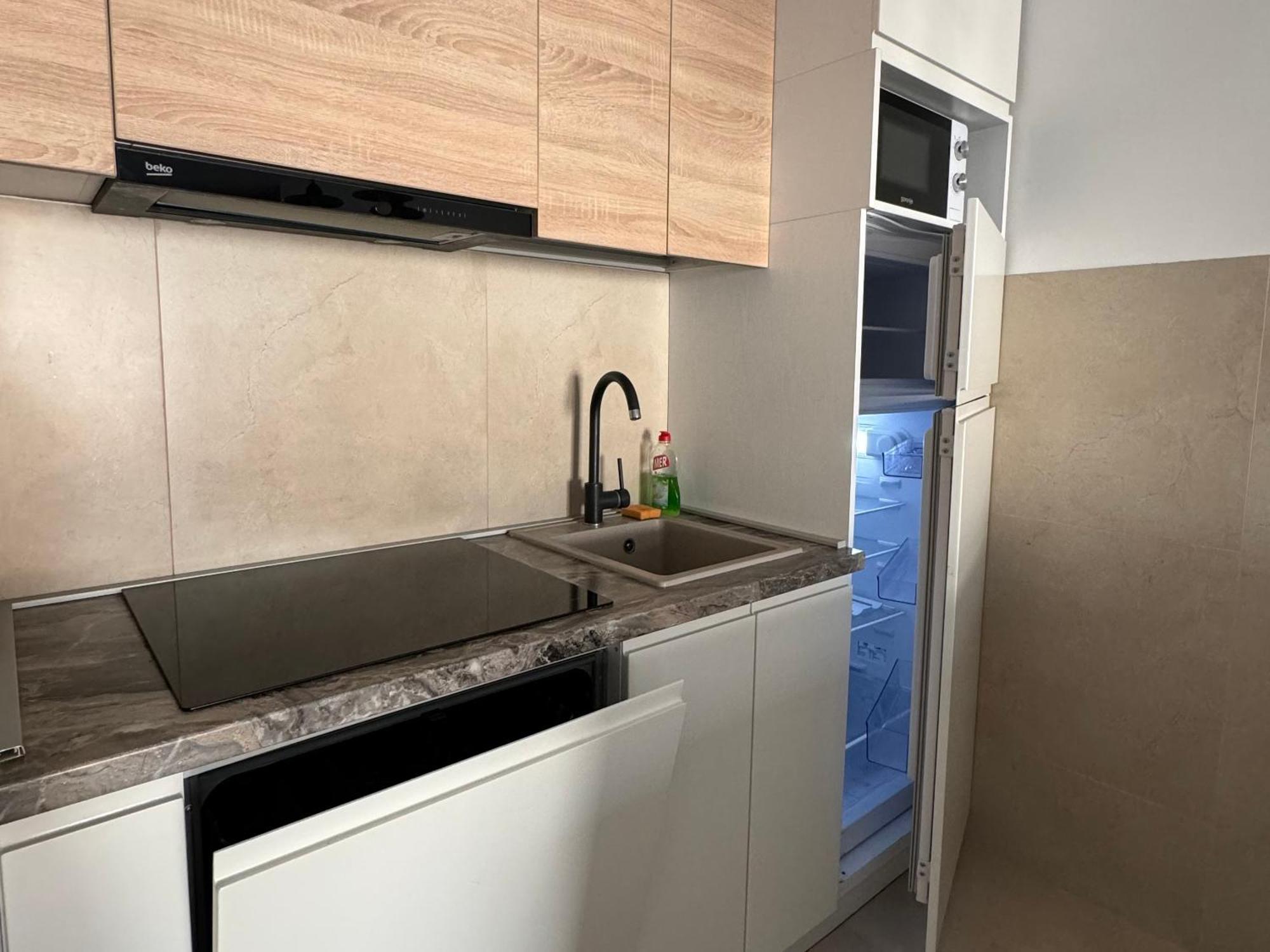Apartments Lora Zmajeva, 7 Μπούντβα Εξωτερικό φωτογραφία